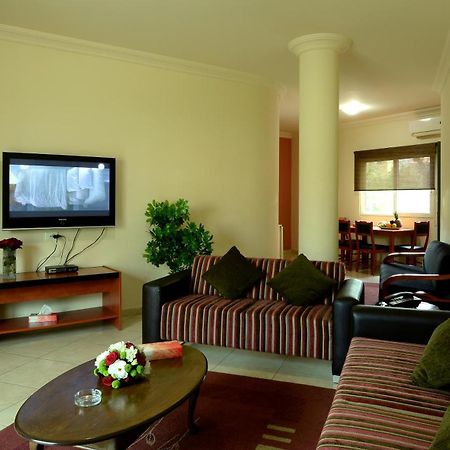 Byblos Comfort Hotel Ruang foto